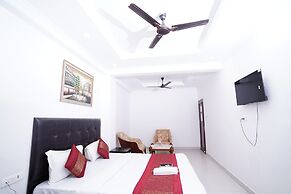 Hotel Moon Residency