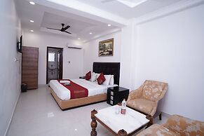 Hotel Moon Residency