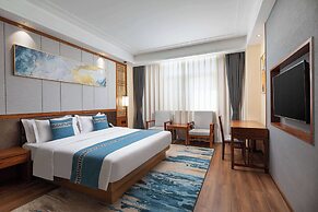 Days Hotel by Wyndham Dali High-speed Railway Station