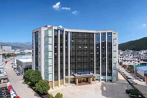 Days Hotel by Wyndham Dali High-speed Railway Station