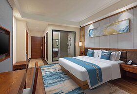 Days Hotel by Wyndham Dali High-speed Railway Station