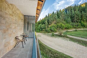 Solo Grand Boshuri Hotel