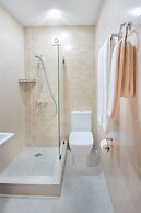 Solo Grand Boshuri Hotel