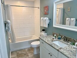 Beachgate Condo Suites And Hotel 231+233 2 Bedroom Condo