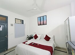 Hotel Triton Residency