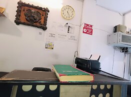 Hotel Triton Residency