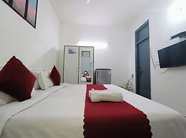 Hotel Triton Residency