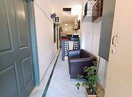 Hotel Triton Residency