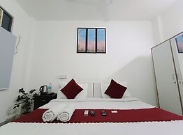 Hotel Triton Residency