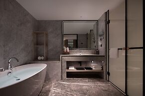 voco Changsha Airport by IHG