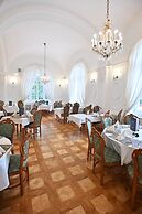 Hotel Eger & Park