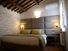 HELMIRAGE SUITE VIA DEL CORSO