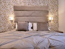 HELMIRAGE SUITE VIA DEL CORSO