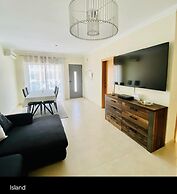 Beautiful 2-bed Villa in Albufeira