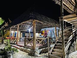 MKEKA SPICE LODGE