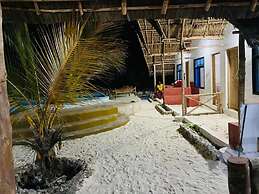 MKEKA SPICE LODGE