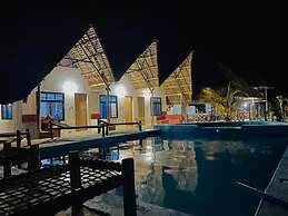 MKEKA SPICE LODGE