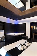 MAXIMUM HUB SUITE&SPA