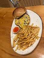 FNM LUXURY BUNGALOVS