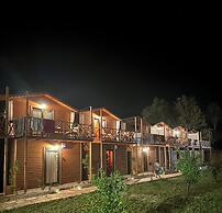 FNM LUXURY BUNGALOVS