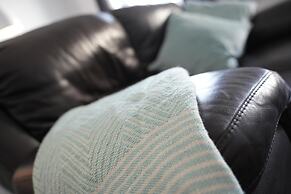 Captivating 1-bed Apartment, Merthyr Tydfil -