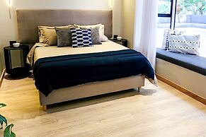 Luxury Home In Las Lomas