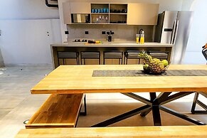 Luxury Home In Las Lomas