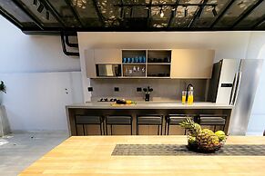 Luxury Home In Las Lomas