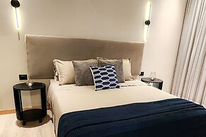 Luxury Home In Las Lomas