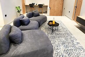 Luxury Home In Las Lomas