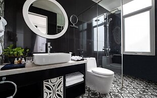 Le Petit Prince Hanoi Hotel & Rooftop Bar