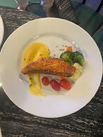 Le Petit Prince Hanoi Hotel & Rooftop Bar