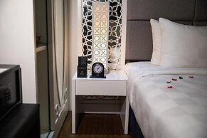 Le Petit Prince Hanoi Hotel & Rooftop Bar