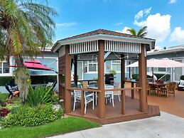 Tropic Isle Boutique Hotel