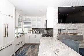 Tropic Isle Boutique Hotel