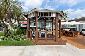 Tropic Isle Boutique Hotel