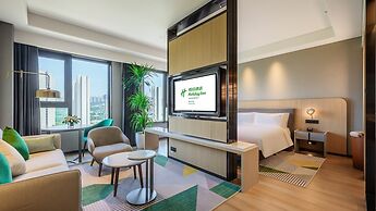 Holiday InnXian East by IHG