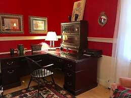 Clamshell By The Sea