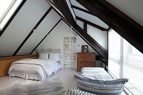 Deer Isle Farmhouse - New!