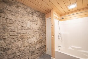 Mabel's Point - Brooklin