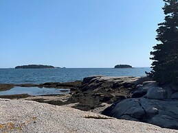 Geary House at Fifield Point