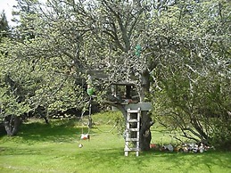 Geary House at Fifield Point