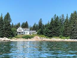 Geary House at Fifield Point