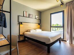 Ibis Marseille Marignane Technopole