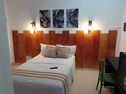 Central Palace Hotel