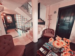 Hotel & Suites Gonsalez Suarez Quito