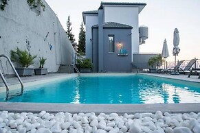 Onar Zin Seabliss - Iro Poolside Nest