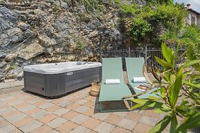 Blue Bliss Apartment