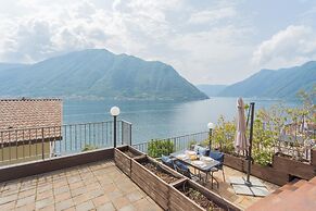 Blue Bliss Apartment