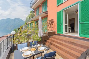 Blue Bliss Apartment